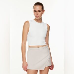 Aritzia Babaton Sculpt White Contour Ribbed Crop Top Medium stretch neutral